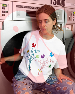 2 SPARKLY BOUQUETS ON CRISP WHITE SHORT SLEEVE T-SHIRT (REGULAR FIT)