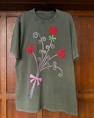 BIG BOUQUET SPARKLES ON WASHED OLIVE GREEN SHORT SLEEVE T-SHIRT (SIZE L REGULAR FIT)