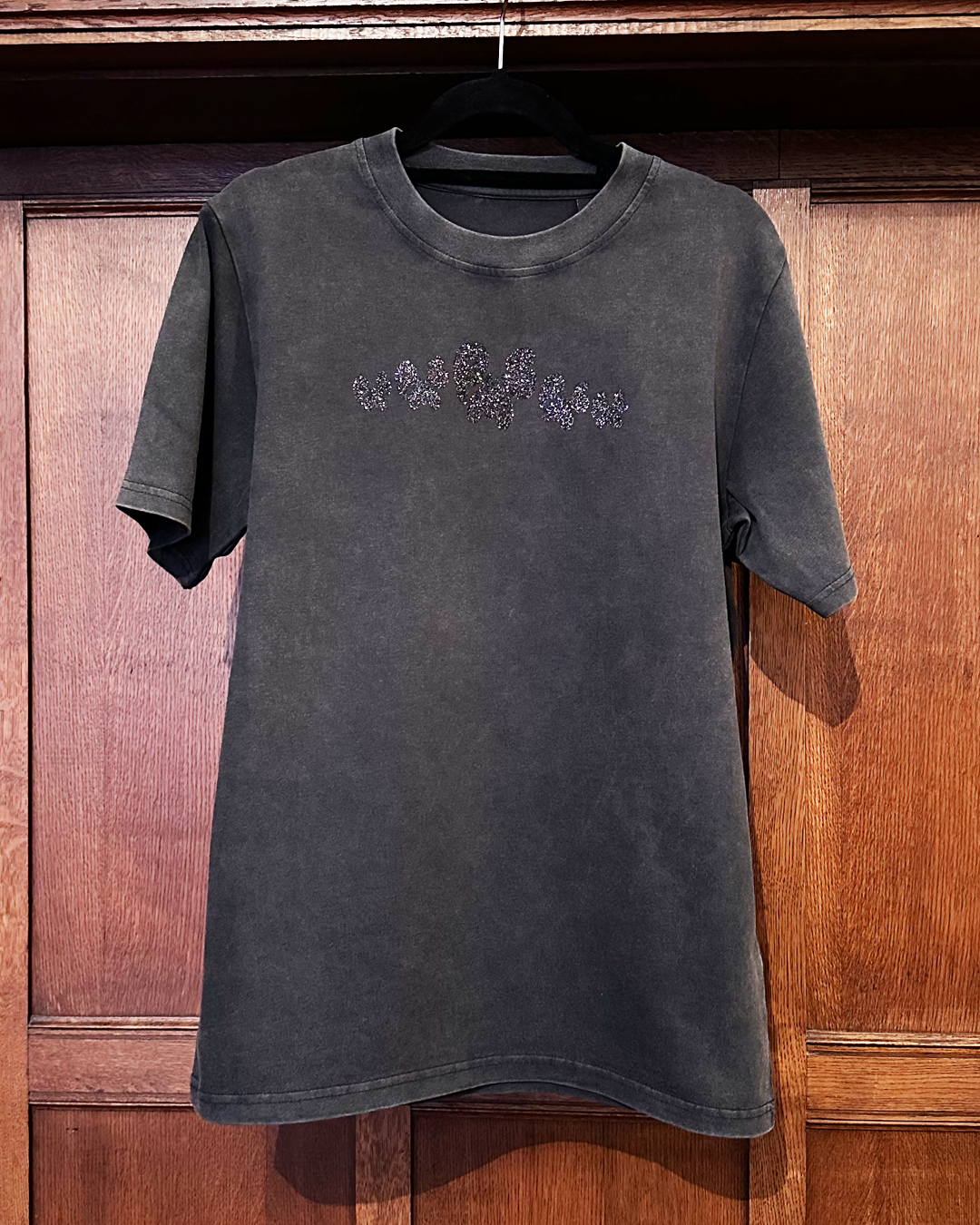 BLACK GLITTER ON WASHED BLACK T-SHIRT (FRONT AND BACK PRINT - REGULAR FIT)