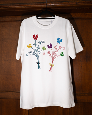 2 SPARKLY BOUQUETS ON CRISP WHITE SHORT SLEEVE T-SHIRT (REGULAR FIT)